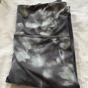 Full length Athleta Elation leggings medium